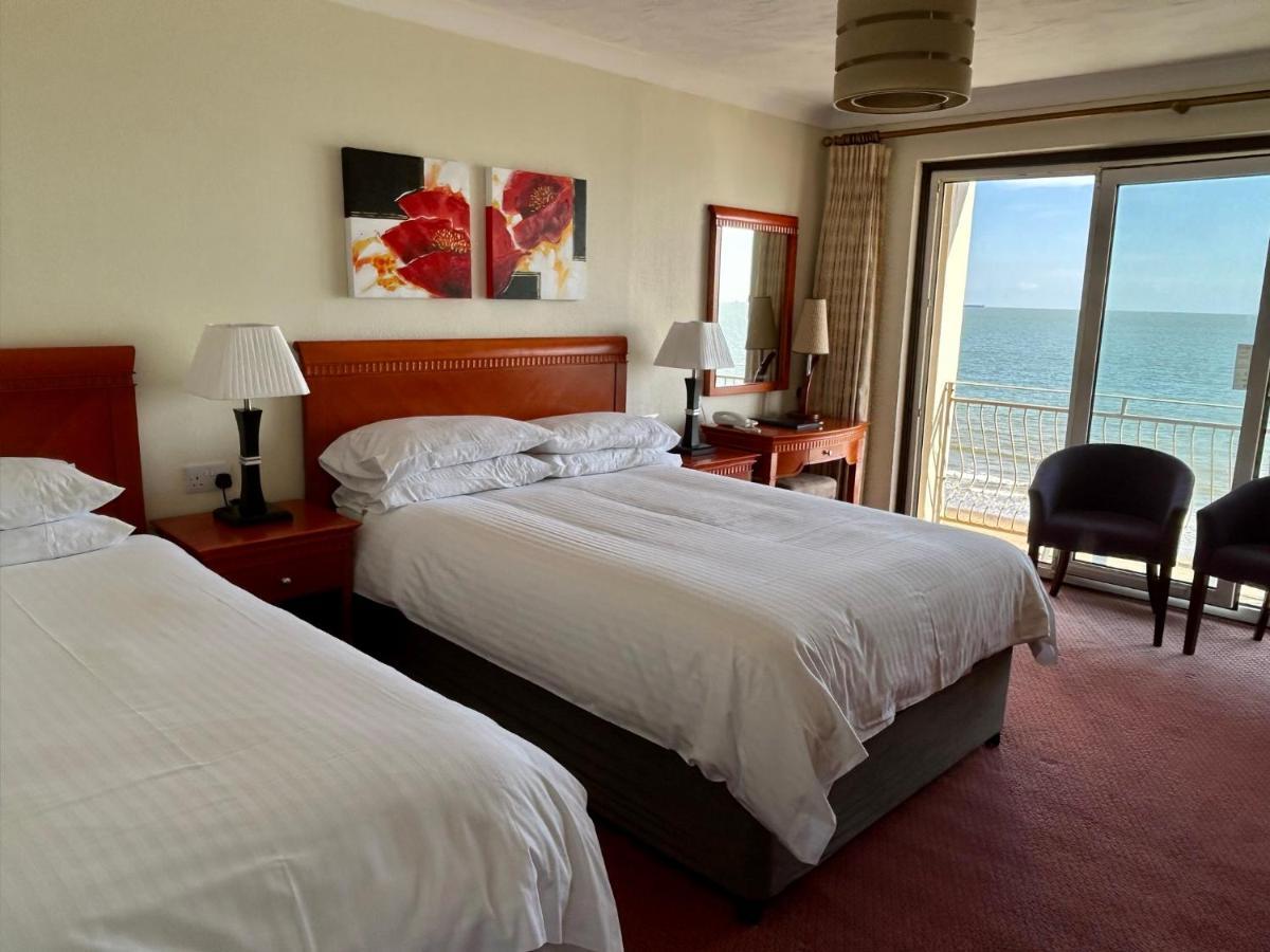 Regent Court - Seafront, Sandown - Free Car Ferry For Bookings Of 3 Or More Nights, Subject To Availability Buitenkant foto