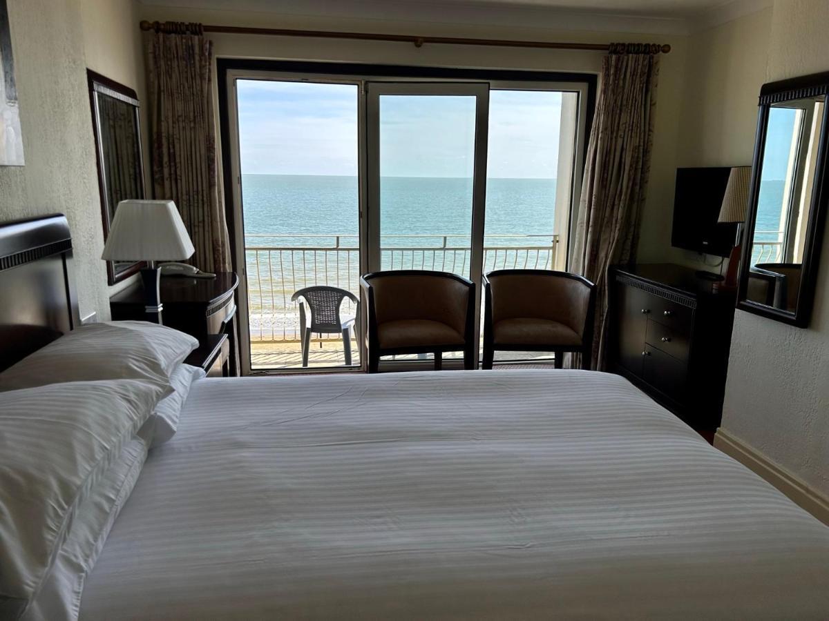 Regent Court - Seafront, Sandown - Free Car Ferry For Bookings Of 3 Or More Nights, Subject To Availability Buitenkant foto
