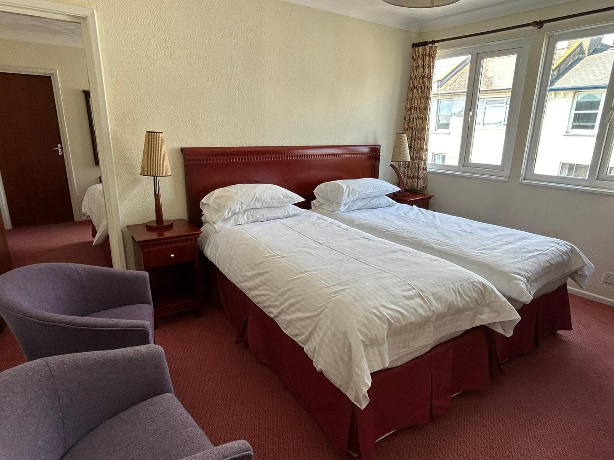 Regent Court - Seafront, Sandown - Free Car Ferry For Bookings Of 3 Or More Nights, Subject To Availability Buitenkant foto