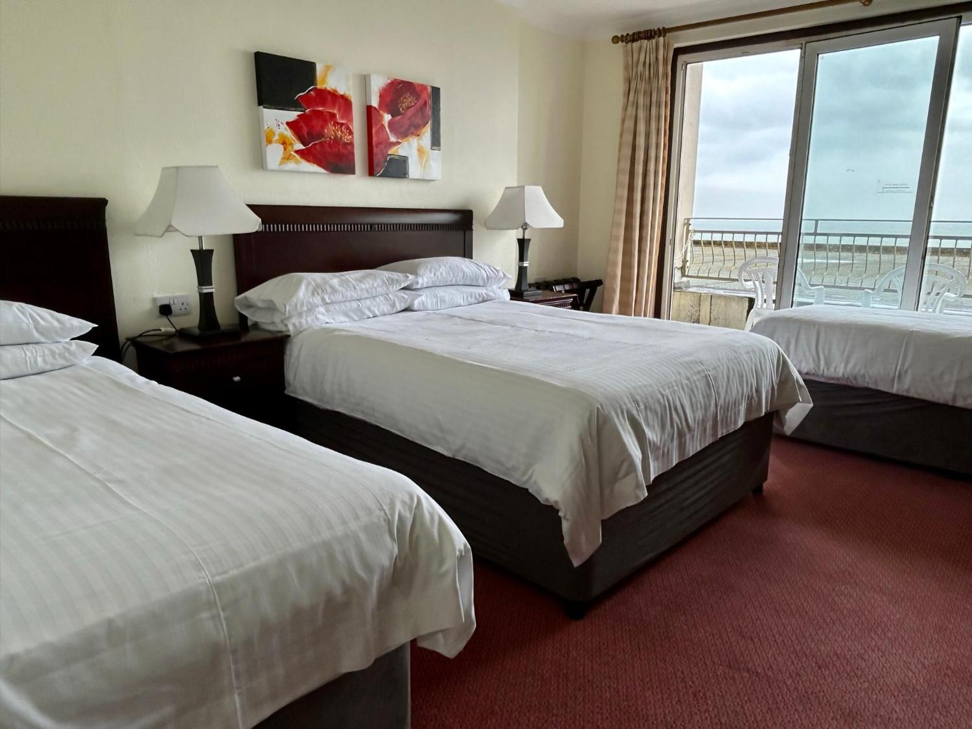 Regent Court - Seafront, Sandown - Free Car Ferry For Bookings Of 3 Or More Nights, Subject To Availability Kamer foto